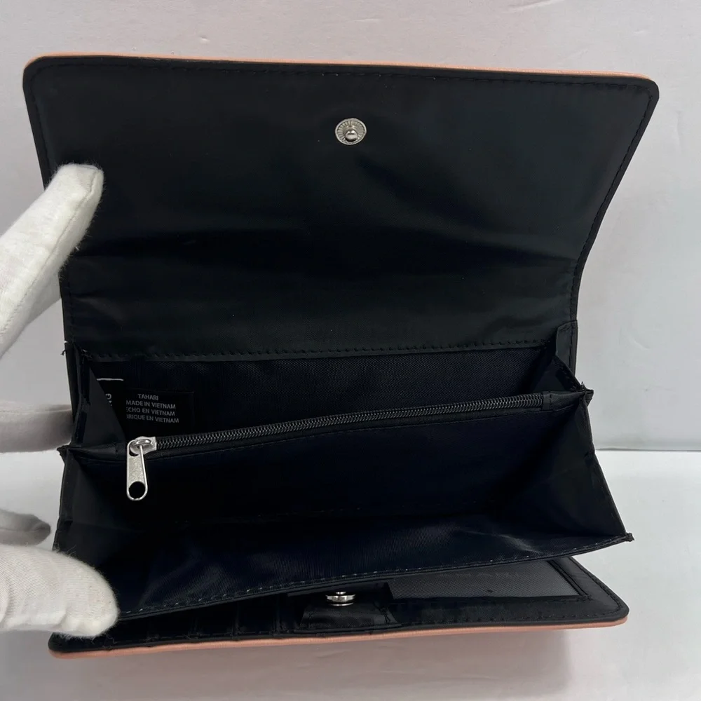 ⭐️TAHARI💯WOMENS BLUSH COLOR, WALLET, CLUTCH STYLE VEGAN LEATHER, RFID PROTECTED